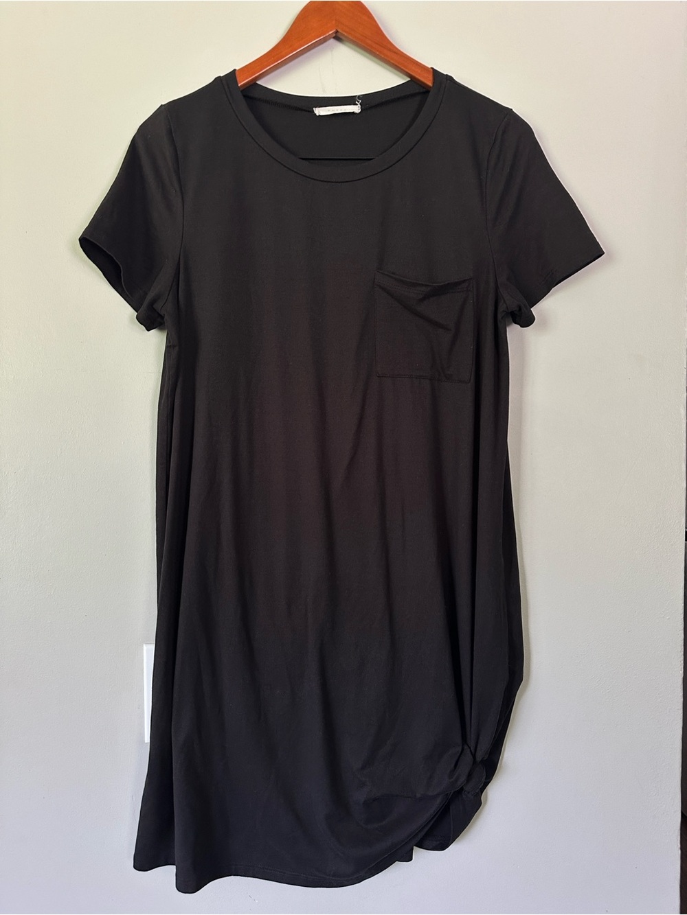 entro Black Short-Sleeve Pocket Tunic Dress size L